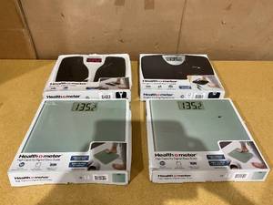 lot 142 image: LOT OF 4 Miscellaneous Health o Meter Scales