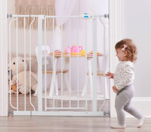 lot 566 image: Regalo Extra Tall Safety Gate