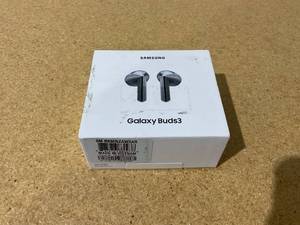 lot 26 image: Samsung Galaxy Buds3 Wireless In Ear Earbuds with Charging Case