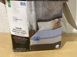 lot 641 image: Mainstays 2 Memory Foam Mattress Topper, Queen