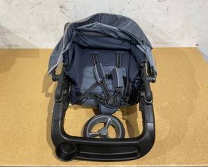 lot 455 image: Monbebe Bizou Travel System, Astros, Infant & Toddler, Unisex