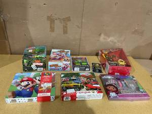 lot 197 image: LOT OF 8 Childrens Toys