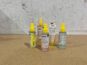 lot 729 image: LOT OF 5 Onyx Body Spray and Hand Cream