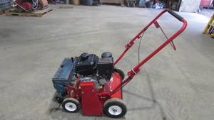 lot 3 image: Classen Power Rake With Seeder Box