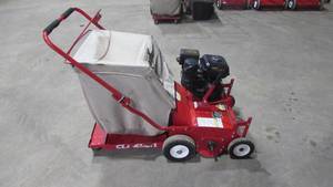 lot 10 image: Classen Power Rake With Bagger