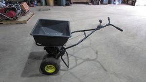 lot 18 image: Fertilizer Spreader