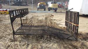 lot 28 image: Truck Mounted Loading Ramp