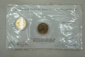 lot 27 image: 2 coins Never Circulated 2007 Presidential 1-Washington