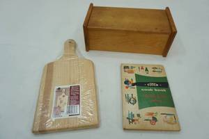 lot 77 image: wooden recipe box