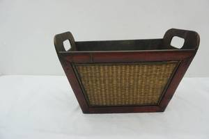 lot 103 image: Decorative Box 14x9x10