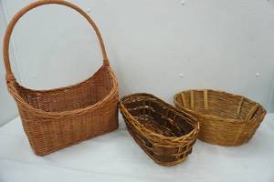 lot 104 image: Wicker Basket Lot 3ct