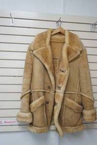 lot 131 image: Vintage Bermans Genuine Sheepskin Jacket size L