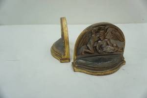 lot 175 image: cherubangel bookends 4.5 tall