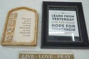 lot 191 image: Live-Love-Pray Wall Decor