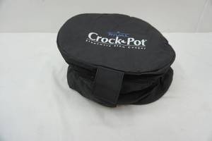 lot 253 image: Rival Crock Pot Zipper insulated bag