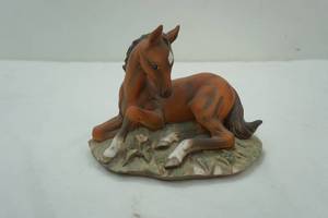 lot 265 image: Masterpiece Porcelain by Homco