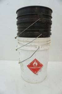 lot 269 image: 5 gallon buckets 3ct