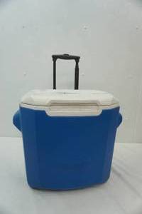 lot 276 image: Coleman Cooler with handle & wheels