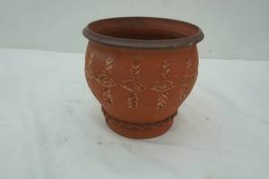 lot 277 image: terracotta planter 7 tall