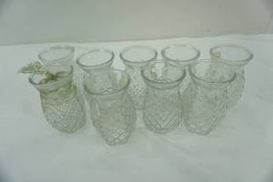 lot 291 image: matching vases 9ct (5.5x3