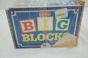 lot 328 image: Blocks