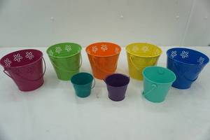 lot 340 image: Tin pails