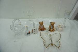 lot 355 image: glass basket