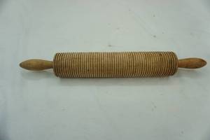 lot 373 image: Vintage Rolling pin