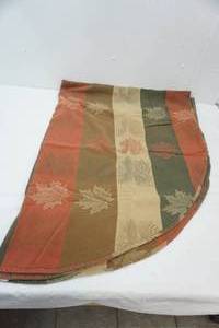 lot 424 image: Fall Round Tablecloth