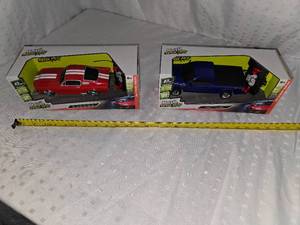 lot 5 image: remote control cars
