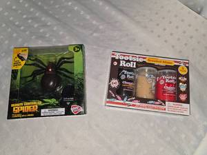 lot 98 image: slime and remote control spider