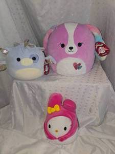 lot 120 image: squishmallow stuffys