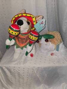 lot 133 image: dancing singing stuffys