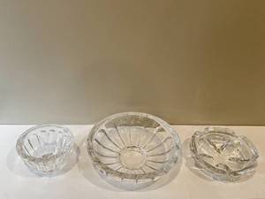 lot 44 image: Vintage ORREFORS San Michele Crystal Bowls & Crystal Cigar Ashtray