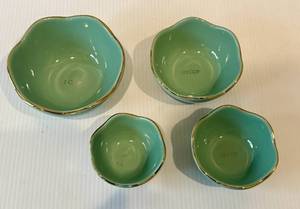 lot 59 image: Decorative Green Ceramic Nesting Measuring Cups