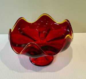 Vintage VIKING GLASS Persimmon Amberina Compote