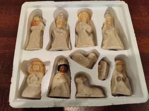 lot 91 image: Kirklands Potters Garden Nativity Scene