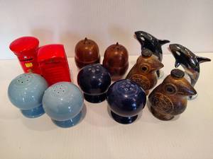 lot 69 image: Lot of Salt & Pepper Shakers
