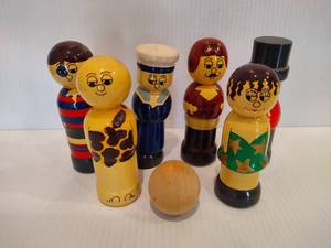 lot 105 image: The Hero Mfg Wooden Skittles Dolls