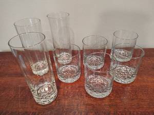 lot 130 image: Libbey Nob Hill Barware