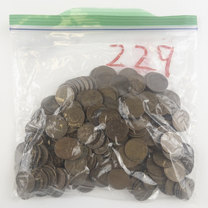 lot 229 image: 1.5 pounds (approx. 220) mixed date wheat cents, 30s, 40s, 50s