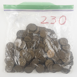 lot 230 image: 1.5 pounds (approx. 220) mixed date wheat cents, 30s, 40s, 50s
