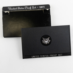 lot 246 image: 1977 Proof set