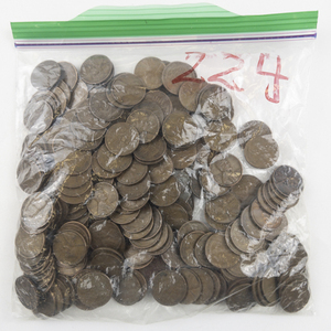 lot 224 image: 1.5 pounds (approx. 220) mixed date wheat cents, 30s, 40s, 50s