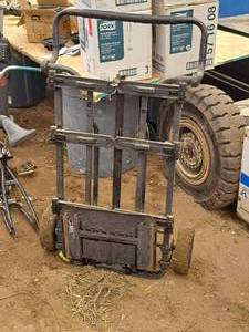 lot 421 image: Rolling Tool Box Holder