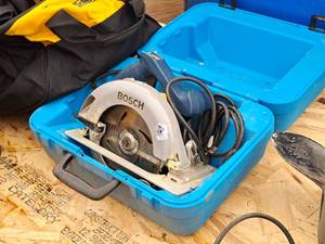 lot 461 image: Bosch 7-14 Circular Saw B5600 with Case