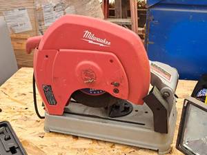 lot 465 image: Milwaukee 14 Abrasive Cut-Off Machine 6177-20