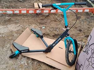 lot 499 image: Delta Wing Tricycle