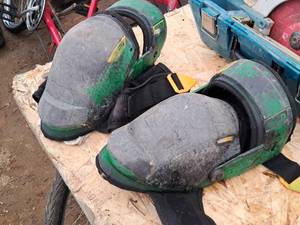 lot 487 image: Lot of (1 Set) Toughbuilt Knee Pads
