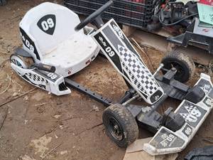 lot 502 image: Electric Indy Go Cart